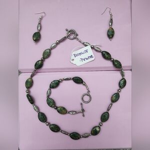 New Never Used Green Rhyolite Pewter Jewelry Set: Necklace, Bracelet, Earrings